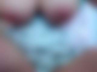Live cam show with April - Amateur on Camsoda