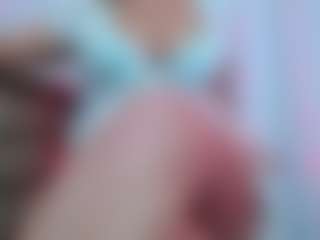 Live cam show with April - Cosplay MILF on Latina Girls