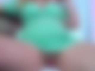 Live cam show with April - Blonde Hair MILF on Camsoda