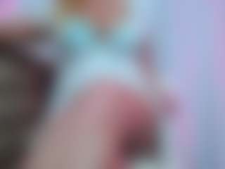 Live cam show with April - Cosplay BBW on Mixed Magazine Live