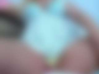Live cam show with April - Middle Aged on PervPlay.com