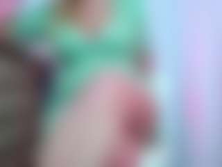 Live cam show with April - Cosplay BBW on Camsoda