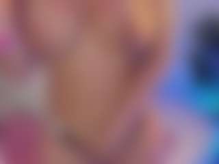 karol-2720 MILF webcam performer live streaming