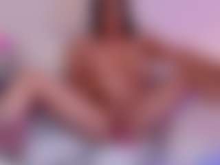 karol-2720 MILF webcam performer live streaming