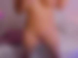 karol-2720 MILF webcam performer live streaming