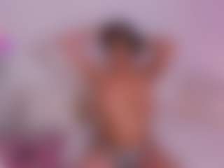 karol-2720 MILF webcam performer live streaming