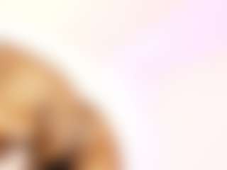 Karina MILF webcam performer live streaming