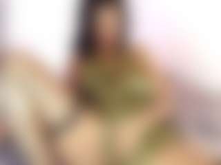 Karina MILF webcam performer live streaming