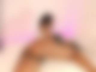 Live cam show with Karina - Bedroom Ebony on sexylive.show