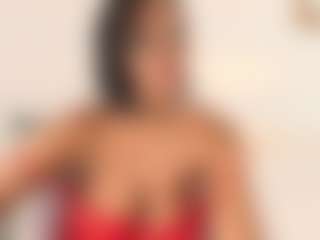 Live cam show with Karina - Black MILF on Soda Cam