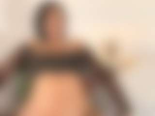 Live cam show with Karina - Ebony MILF on CamwithHer