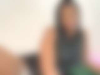Karina MILF webcam performer live streaming