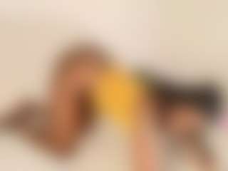 Live cam show with Karina - Bedroom Ebony on Camsoda