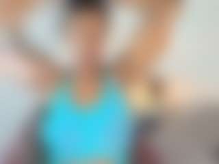 Live cam show with Karina - Latina MILF on live18s.com | colombia
