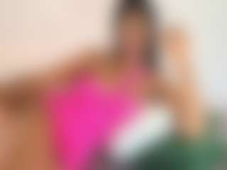 Live cam show with Karina - Ebony MILF on Camsoda