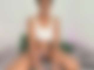 Live cam show with Karina - Ebony on CamSextacy | colombia