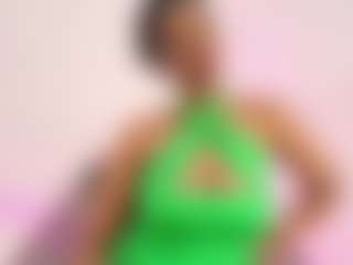 Live cam show with Karina - Ebony Middle Aged on Camsoda | colombia