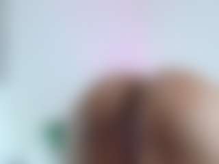 Karina MILF webcam performer live streaming