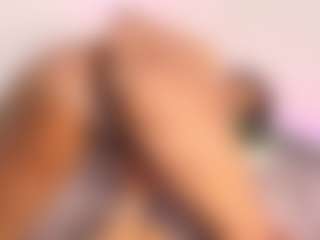 Live cam show with Karina - Big Ass MILF on Hubzter Live