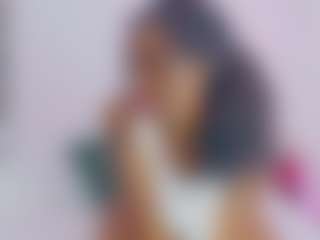Karina MILF webcam performer live streaming