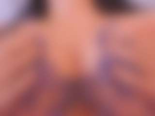 Live cam show with laravillalobos - MILF on Camsoda