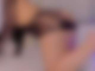Live cam show with laravillalobos - Athletic on galaxygirlnitro.com