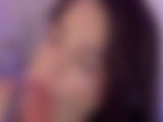 Live cam show with laravillalobos - Middle Aged on Cam Slut
