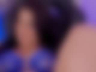 Live cam show with laravillalobos - Thong on livesexfox.com