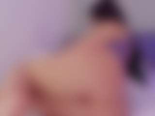 Live cam show with laravillalobos - MILF on pussylord.com