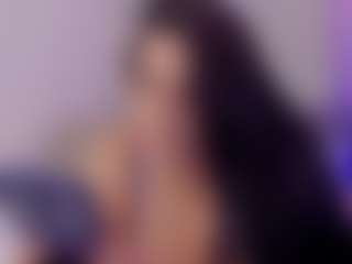 Live cam show with laravillalobos - Fingering on Camsoda