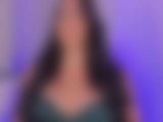 Live cam show with laravillalobos - Athletic MILF on TottyGirls