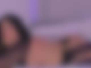 Live cam show with laravillalobos - Athletic MILF on sexytreat.net