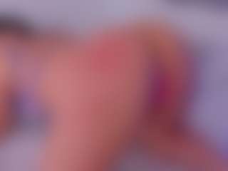 Live cam show with laravillalobos - Deepthroat on AdultVida.com