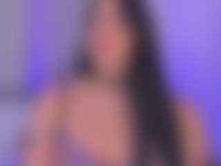 Live cam show with laravillalobos - Athletic MILF on googirlz