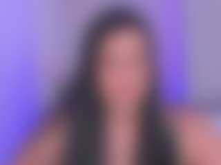 laravillalobos MILF webcam performer live streaming