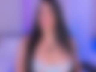 Live cam show with laravillalobos - Bedroom MILF on liverealitysex.com