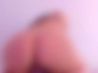 Live cam show with laravillalobos - Handjob on Camsoda