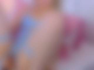 Live cam show with VAIOLET - Latina Teen (18+) on Camiplay Live
