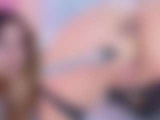 Live cam show with VAIOLET - Gamer Latina on AdultVida.com
