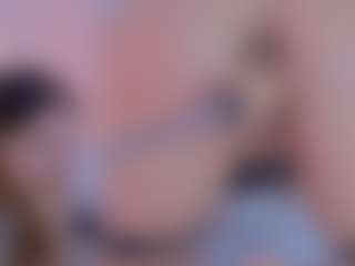 Live cam show with VAIOLET - Latina Petite on Camsoda