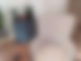 mirelasilver's Live Sex Cam Show