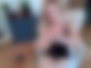 mirelasilver's Live Sex Cam Show