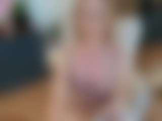 mirelasilver MILF webcam performer live streaming