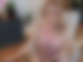 mirelasilver's Live Sex Cam Show
