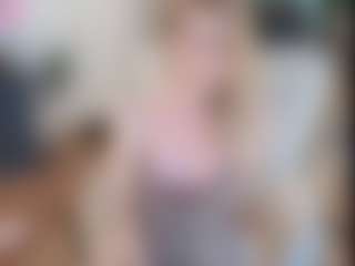 Live cam show with mirelasilver - Lovense on Camming Site