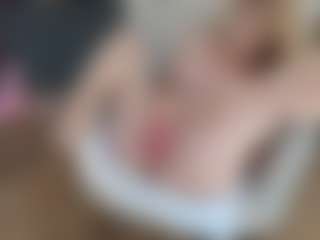 Live cam show with mirelasilver - 420 on livesuperchat.net
