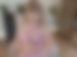 Live cam show with mirelasilver - Trimmed Granny on StripNow