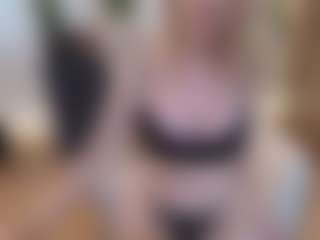 mirelasilver's Live Sex Cam Show