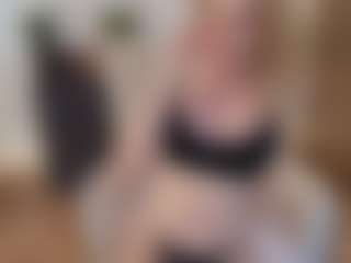 mirelasilver's Live Sex Cam Show