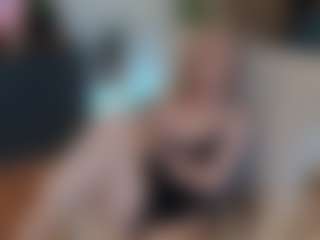 Live cam show with mirelasilver - Blonde Hair MILF on Mixed Magazine Live